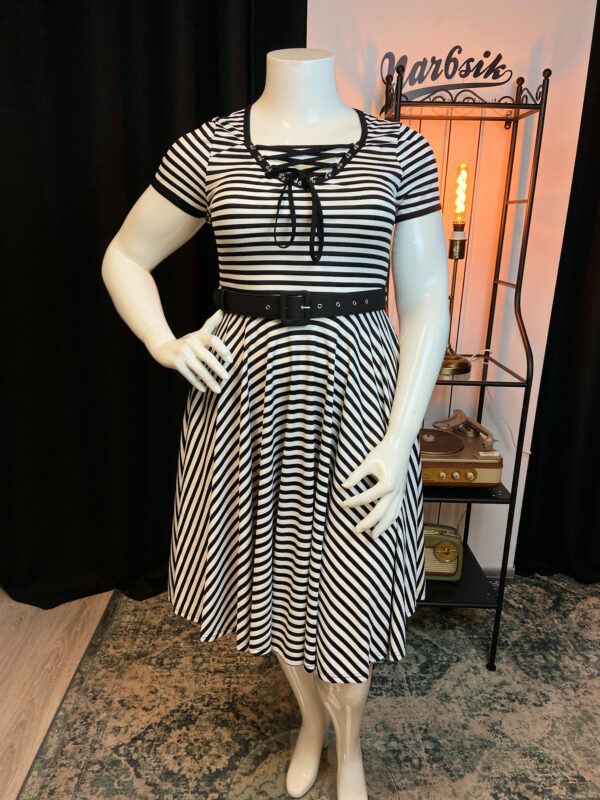 BLACK AND WHITE STRIPE MIDI SKATER DRESS – Image 2