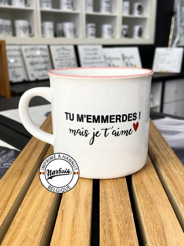 Mug rétro - TU M'EMMERDES MAIS JE T'AIME